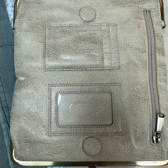 Hobo bag and matching wallet. Fabulous bag. - Picture 2 of 4